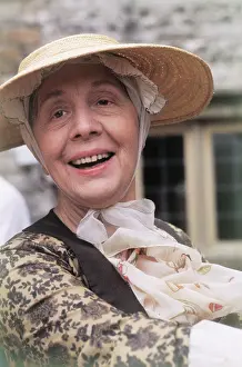 Edith: Edith Evans