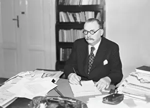 A.k.a: Eduard BASS - spisovatel