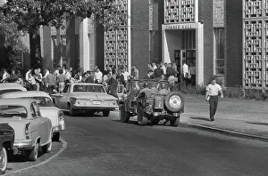Desegregation: Education - integration - students - Mississippi Uni