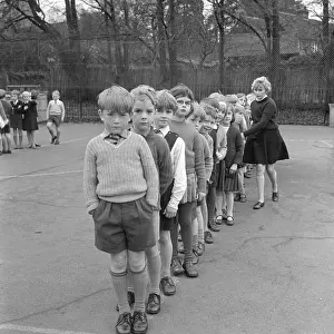 Henry Grant Collection: Education, Schoolchildren, playground