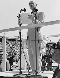 Benes: Edvard Benes during a speech, 1939