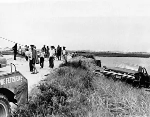 Kopechne: Edward Kennedy's 1967 Oldsmobile being pulled ?