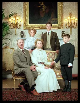 Simon Roberts: EDWARDIAN FAMILY