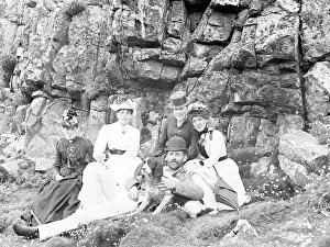 Eager: Edwardian group at the seaside