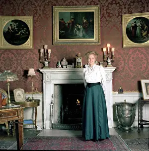 Simon Roberts: EDWARDIAN LIVING ROOM