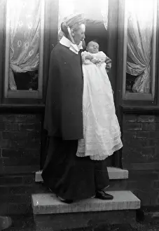 Dunluce: Edwardian nurse and child
