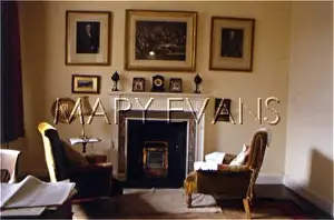 Mantlepiece: EDWARIDAN LIVING ROOM