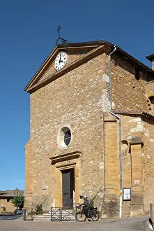 Beaujolais: Eglise Saint-Christophe, Charnay, Beaujolais, France