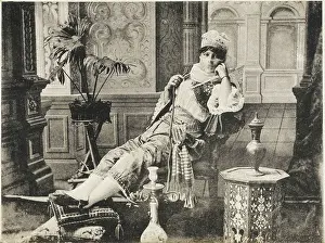 Hubble: Egyptian Lady of the Harem