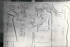 Clot: Egyptian Queen drinking and doing her makeup