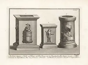 Sistrum: Egyptian and Roman altars