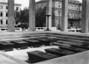 Putsch: Ehrentempel in Munich, 1936