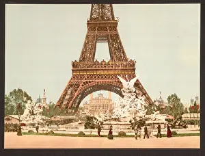 Universel: Eiffel Tower and fountain, Exposition Universal, 1900, Paris