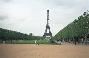 Passed: Eiffel Tower in Paris, 1993