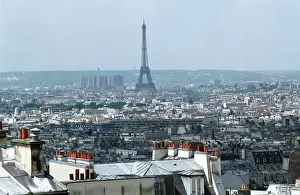 Petrov: Eiffel Tower in Paris, 1997