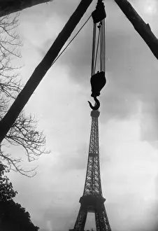 Dismounted: Eiffel tower in Paris