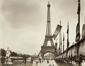 Universelle: Eiffel Tower, Paris, Exposition Universelle, 1900