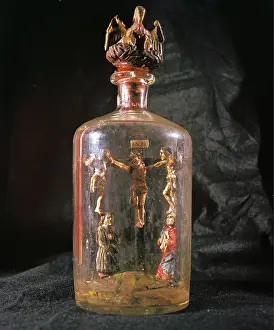 Pelicans: Eingerichtel with a crucifixion group. At the