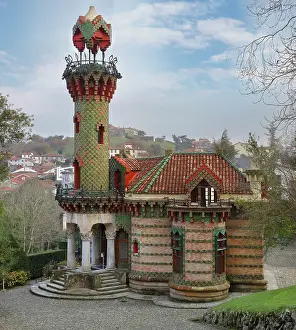Cristobal: El Capricho de Gaudi, Comillas