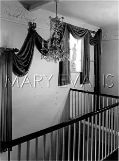 Ruched: ELABORATE HALLWAY