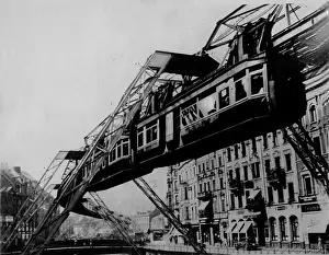 Predicting: ELBERFELD MONORAIL