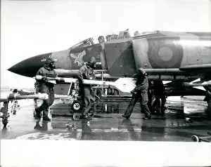 Concentrated: Elder Forest 80 exercise, ground crew loading missiles
