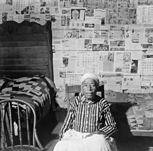 Quilts: Elderly former slave in her sitting in her ?