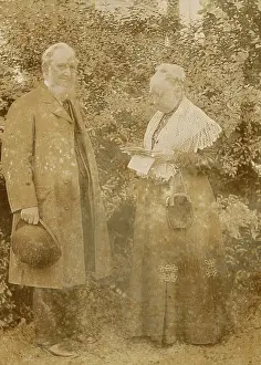 Purse: Elderly Victorian couple in a garden