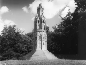 1290: ELEANOR CROSS