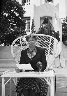 Lcgr1306: Eleanor Roosevelt broadcasting from Red Cross