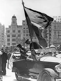 Climbs: Election campaign in Spain, 1931