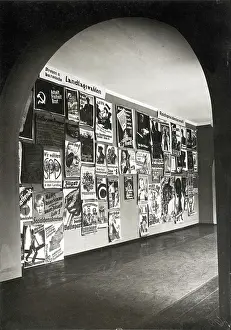Politik: Election posters at Berlin university