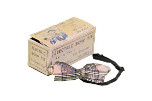 Amuse: Electric Bow Tie