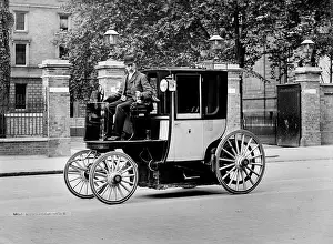 Recharging: Electric motor cab CC97_01366