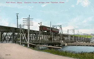 Taunton: Electric Train Bridge over Taunton River, Massachusetts, USA
