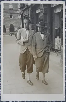 Knickerbockers: Two elegant gentlemen with jacket