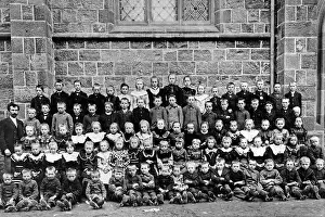 Luebke: Elementary school students of the Sauerland community, aroun