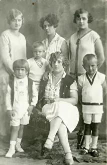 Eleonore Schwindt with family