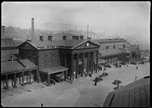 Incorrectly: Front elevation of Huddersfield Station