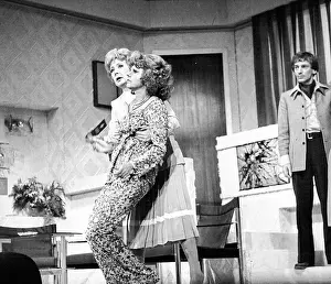 Weltreise: Elfriede Ott at Kammerspiele