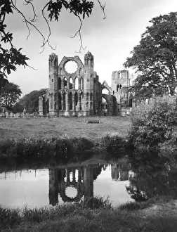 Morayshire: ELGIN CATHEDRAL