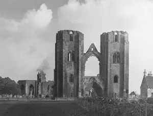 Morayshire: ELGIN CATHEDRAL