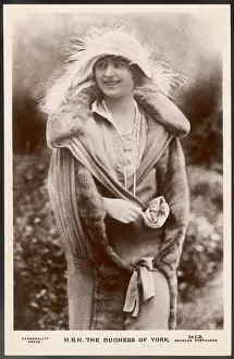 Bowes Lyon: ELIZABETH BOWES-LYON