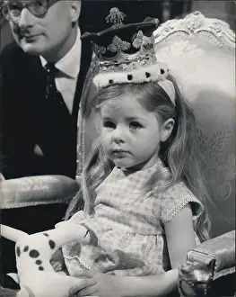 Macfarlane: Elizabeth MacFarlane crowned Miss Pears, 1963