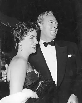 Eyelashes: Elizabeth Taylor and 2nd husband Michael Wilding