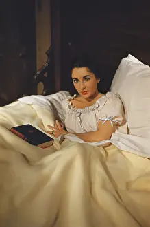 Glamor: Elizabeth Taylor, c. 1956