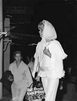 Ischia: Elizabeth Taylor at Ischia, Italy