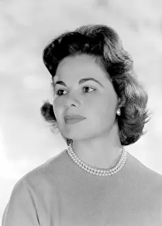 Tennant: Elizabeth Tennant