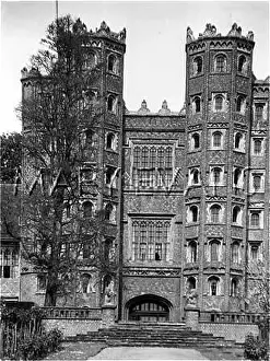 Gatehouses: ELIZABETHAN GATEHOUSE