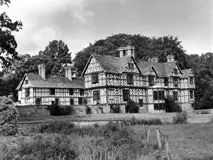 Sherriff: ELIZABETHAN MANSION